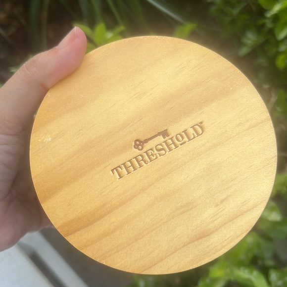 Vetiver + Moss Scented Candle - Picture 16 of 16